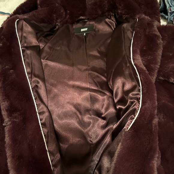 DKNY Women’s hoodies Faux Fur Coat -Deep Plum - Picture 9 of 10